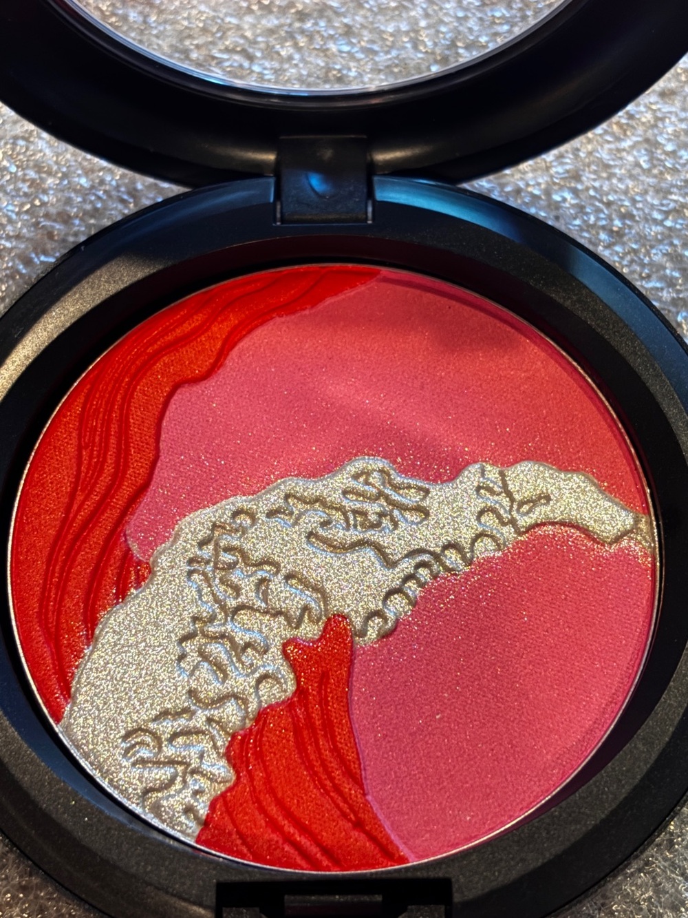 Min Liu x MaC First Waves Pearlmatte Beauty Powder